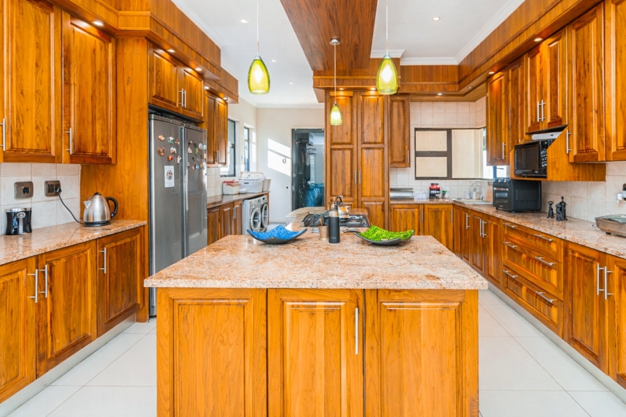 3 Bedroom Property for Sale in Caribbean Beach Club North West